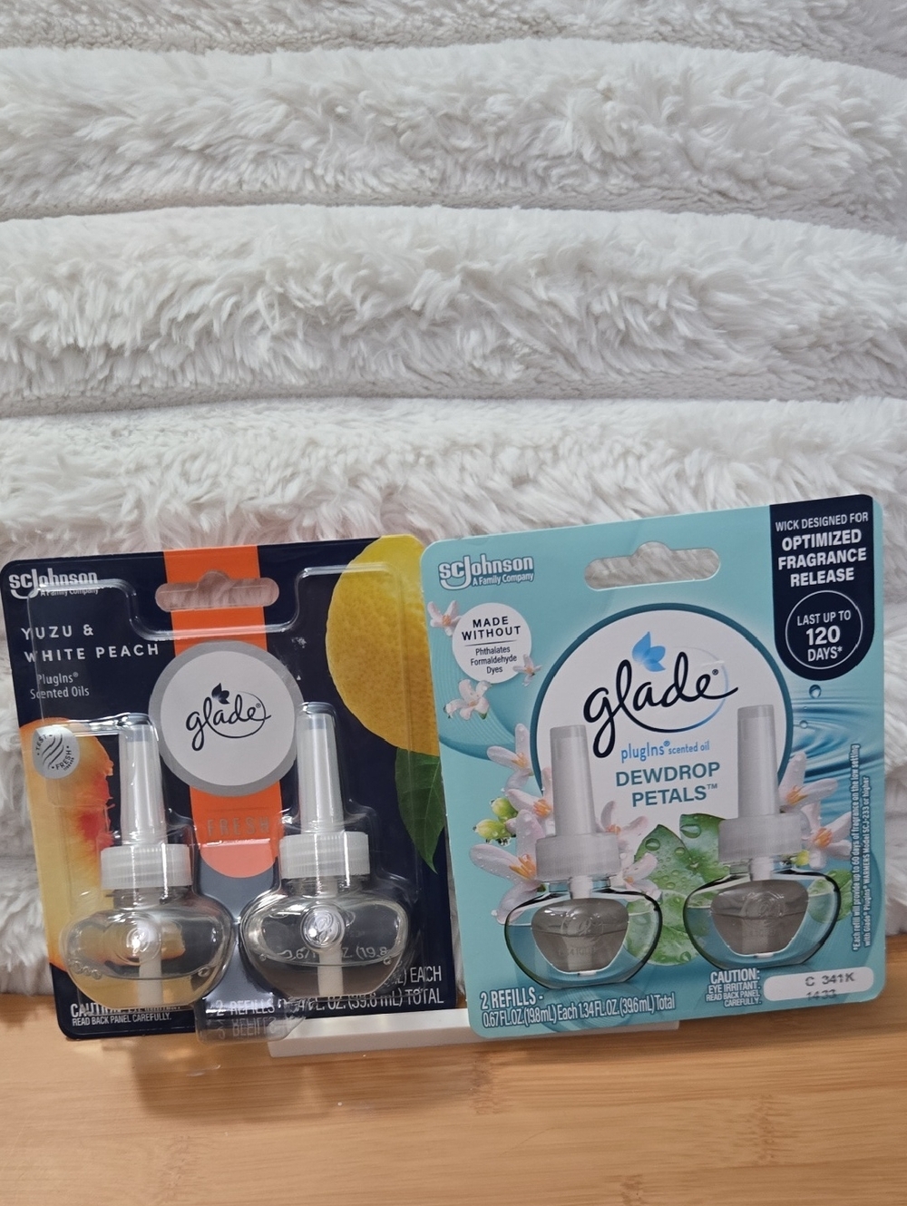 NIB-Glade PlugIns Refill SET OF TWO